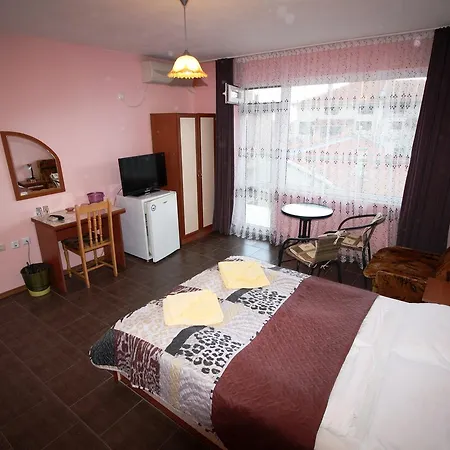 ゾヤ ゲスト ハウス