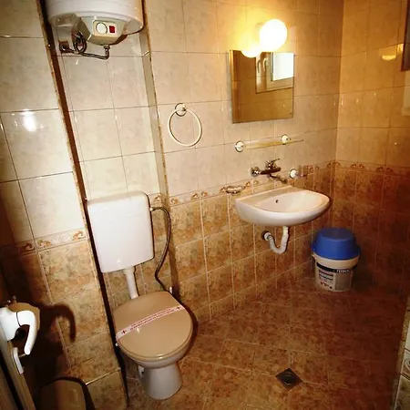 ゾヤ ゲスト ハウス ゲストハウス 2*